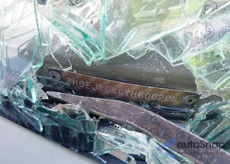 2000 Honda Civic Ex from USA, damaged, VIN 2HGEJ8544YH600204